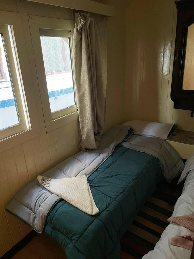 Floating Hotel- Happy Nile Boat Luxor Exteriér fotografie